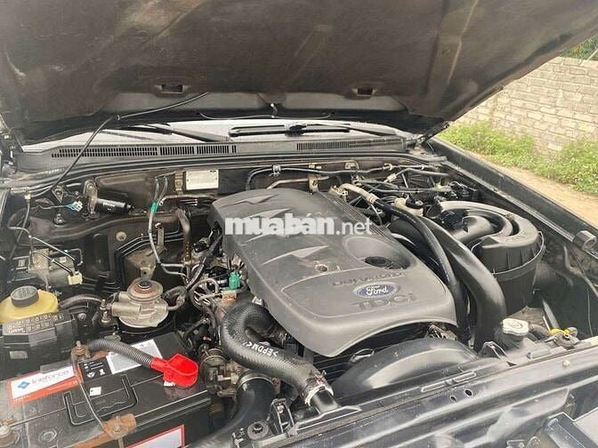 Ford Everest 2013 Số tự động Đen