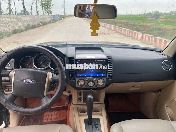 Ford Everest 2013 Số tự động Đen