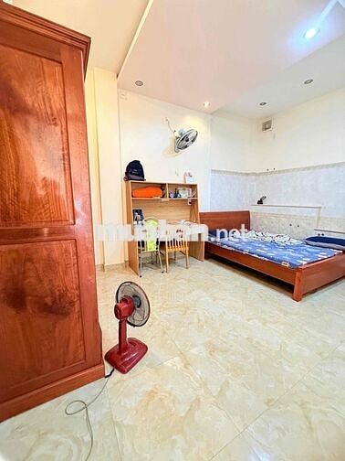 NHÀ ĐẸP 3 TẦNG LÊ TẤN TRUNG 5 PN GIÁ 22 TR
