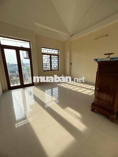 NHÀ ĐẸP 3 TẦNG LÊ TẤN TRUNG 5 PN GIÁ 22 TR