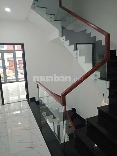 Nhà 5x20 xd 6 Tầng 1 Hầm 1 trệt 3 lầu ST 6PN 8WC đường số Tân Quy