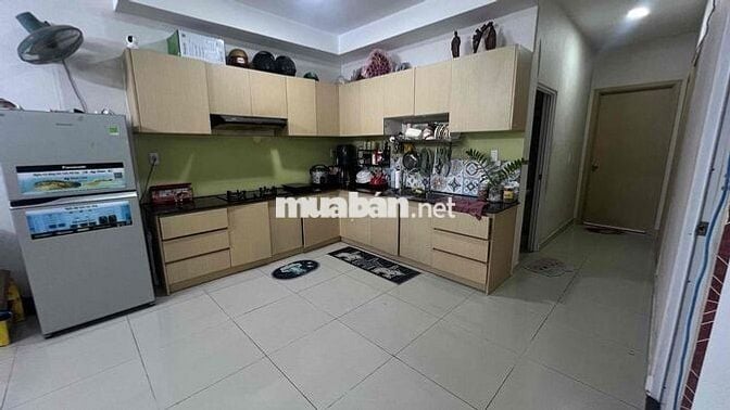 bán căn hộ 3 phòng ngủ cc 658 Âu Cơ