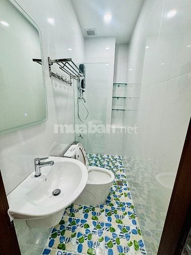 Cho thuê văn phòng cty ,nhà mặt tiền 192 cống quỳnh