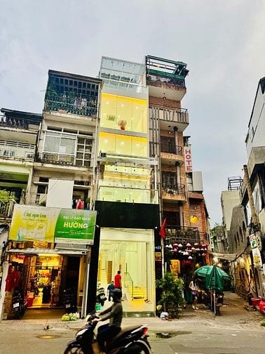 Cho thuê văn phòng cty ,nhà mặt tiền 192 cống quỳnh