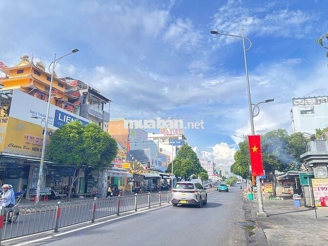 Mặt Tiền Hậu Giang Nhà Mới Có Thang Máy - Gần Chung Cư Himlam, Chợ Lớn