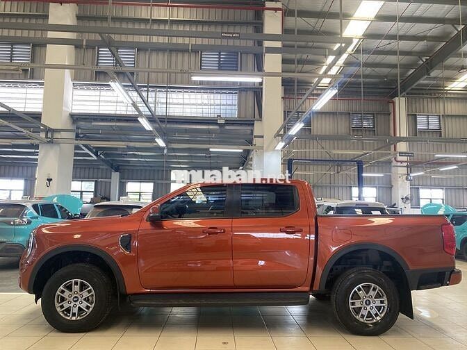 Ford Ranger XLS 2024 Cam Xe Gia Đình Odo 39.000KM