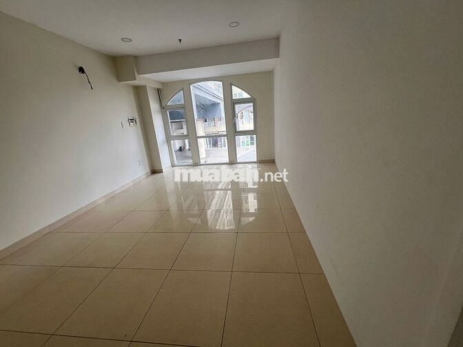 Cho thuê shophouse ngay mặt tiền chung cư Dream Home Palace Quận 8