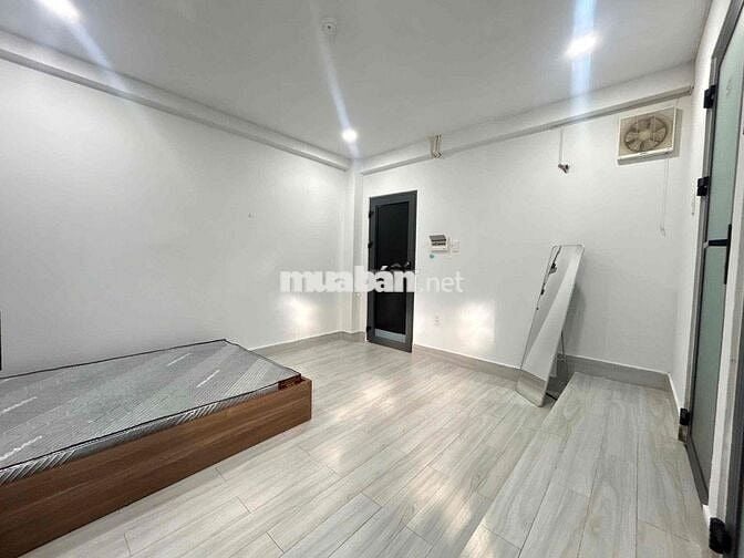 Cho thuê Studio tách bếp sát bên Lotte Nguyễn Văn Lượng 4TR8 FullNT