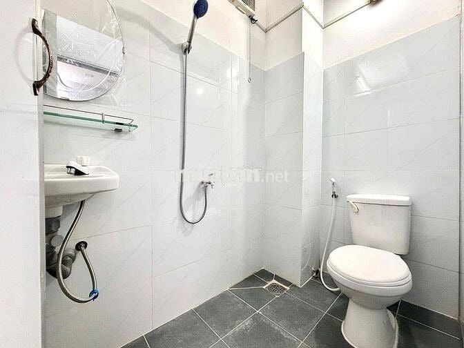 Mình cần pass gấp giá cọc 2tr4, giảm 3 tháng đầu 2tr3