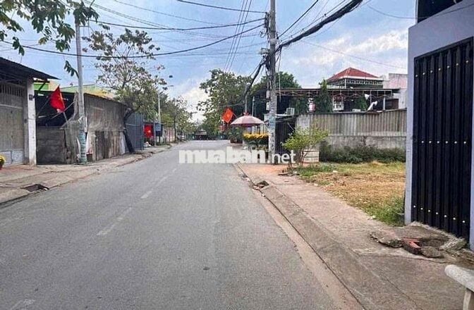 Cần bán gấp lô đất giá tốt vị trí đẹp