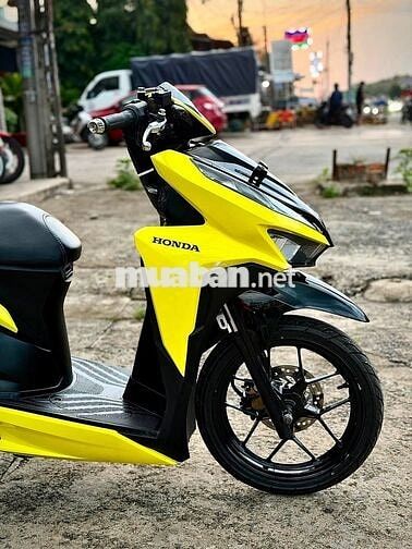 Honda Vario 125cc Vàng 125cc