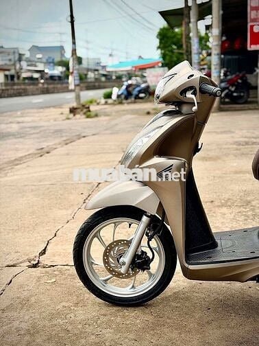 Honda Vision 2022 Vàng cát