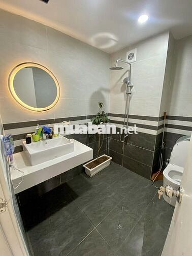 Chính chủ cần bán căn hộ 2PN-71m2 chung cư Báo nhân dân,full,view đẹp