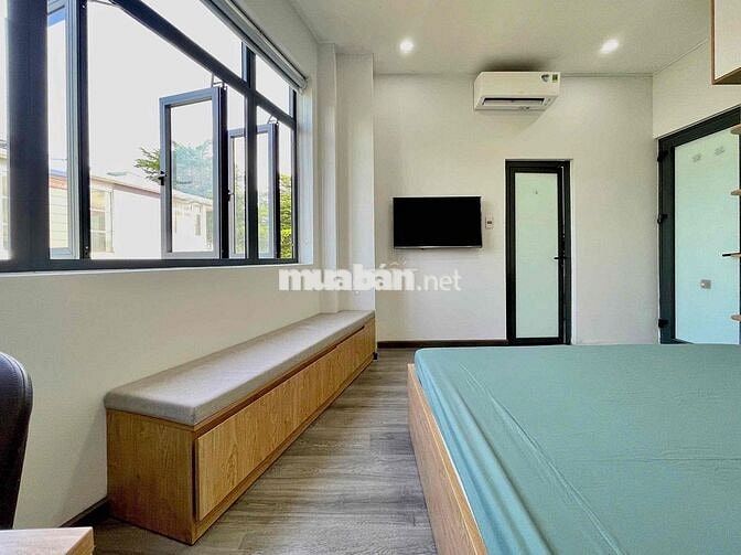 ✨NGAY CỔNG TRƯỚC VLU 1PN THANG MÁY FULL CÔNG NĂNG CỬA SỔ LỚN