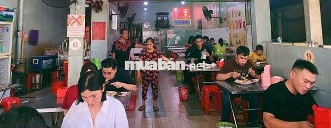 TUYỂN NAM NỮ PHỤ QUÁN CƠM TẤM BAO ĂN Ở