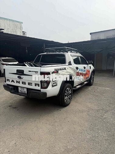 Ford Ranger Trắng