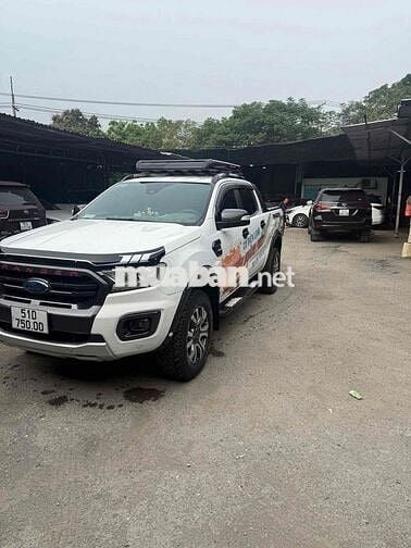 Ford Ranger Trắng