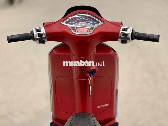Vespa Sprint 125 ABS 2018 Đỏ Nhám Chính Chủ