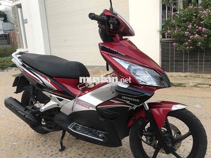 Honda Air Blade FI Đỏ Xăng