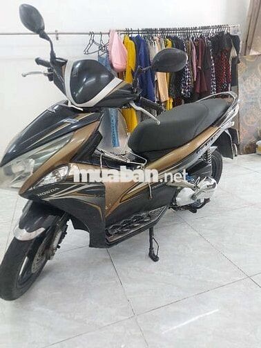 Honda Airblade 110Fi 2012 Đen Vàng Đồng