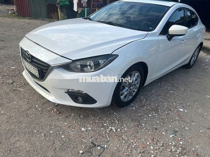 Mazda 3 2015 Trắng 5 chỗ