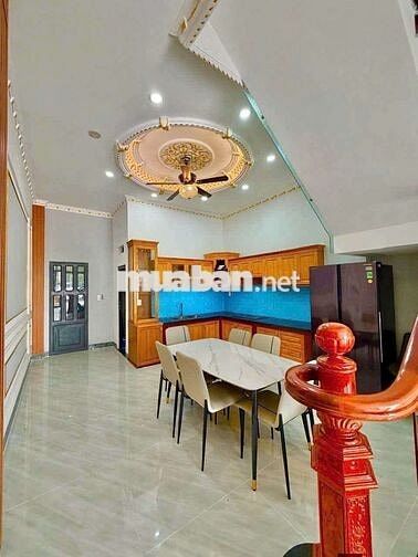 Cho thuê nhà nguyên căn kdc Cao cấp gần ngã tư Miếu Ông Cù