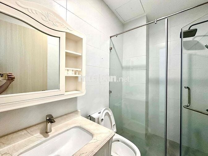NHÀ NGUYÊN CĂN 1 TRỆT 3 LẦU SÂN THƯỢNG 3WC NGAY SAU LOTTE MART QUẬN 7