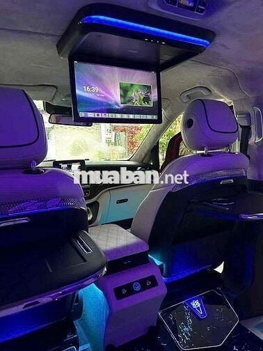 Mercedes-Benz V-Class Limousine 2016 xe cực mới