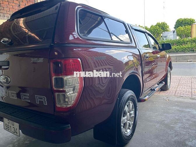 Ford Ranger 2015 Dầu Đỏ