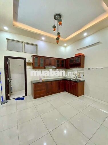 Nhà 1 Trệt 3 Lầu 4PN 5WC 4x15m Mặt Tiền Đường Số Tân Quy Q.7