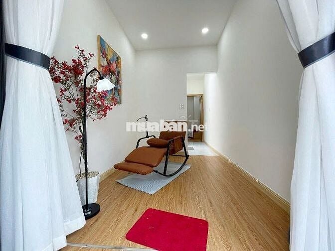 Nhà thuê 3m x 10m, 2 lầu hẻm Nguyễn Thượng Hiền, Phường Xuân Hòa