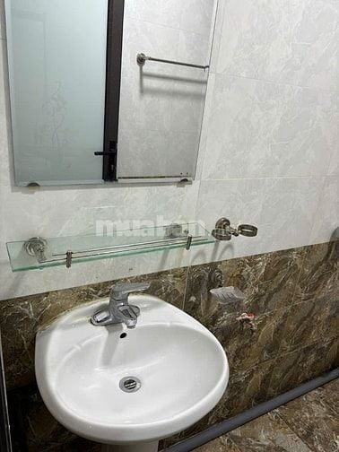 CHO THUÊ CĂN HỘ DT 25 M2, TRẦN KHÁT CHÂN, GIÁ 4.6 TRIỆU