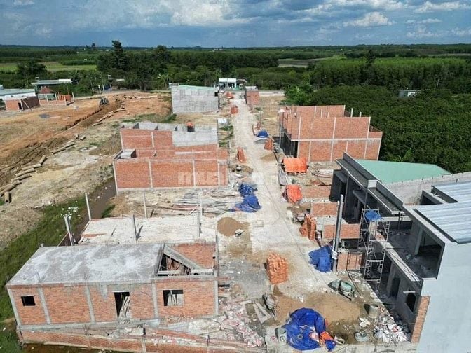 NHÀ ĐẤT AN CƯ PHÁP LÝ CHUẨN NGAY MẶT TIỀN ĐƯỜNG 32M VỪA HOÀN THIỆN