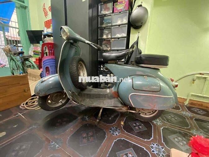 Piaggio Vespa cổ Xanh còn chạy tốt