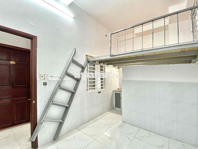 🏡 CHO THUÊ DUPLEX THANG MÁY - CỬA SỔ TRỜI NGAY CHỢ 200 XÓM CHIẾU