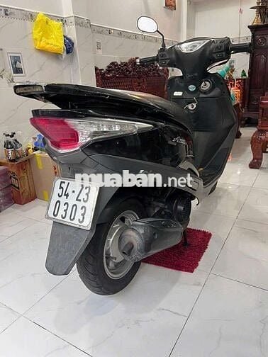 SYM Attila đĩa bay Tự động màu Đen