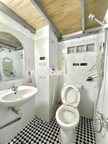 🏡 CHO THUÊ DUPLEX THANG MÁY - CỬA SỔ TRỜI NGAY CHỢ 200 XÓM CHIẾU