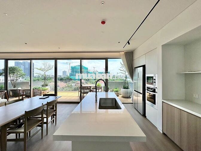 Luxury Serviced Apartment West Lake Hanoi|Căn hộ view hồ, ô tô đỗ cửa