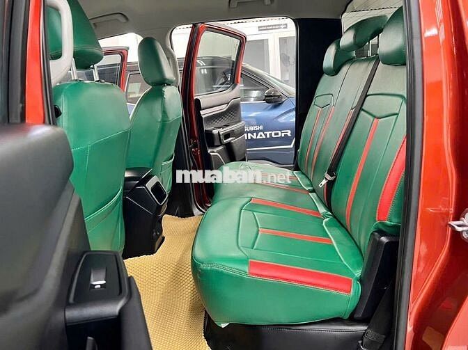 Bán Tải Ford Ranger 4x2AT - màu Đỏ Cam - Gọi Ngay