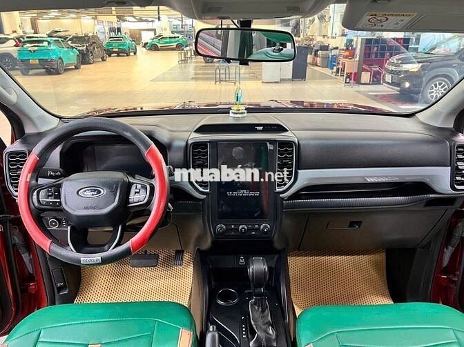Bán Tải Ford Ranger 4x2AT - màu Đỏ Cam - Gọi Ngay