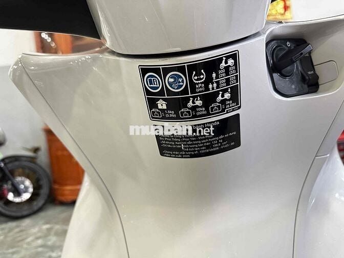 Honda SH 160 CBS 2025 Trắng 5000 km