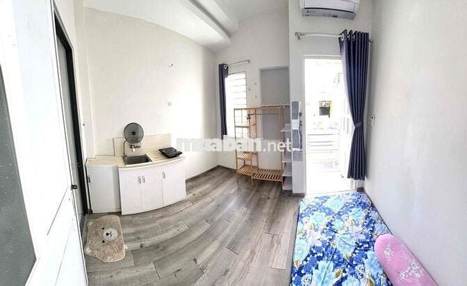 4.5tr full NT như hình CMT8 gần công viên. không nhận Sale.