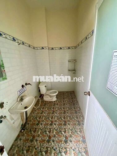 CẦN BÁN NHÀ CHÍNH CHỦ GIÁ NHƯ TRONG HẺM 
