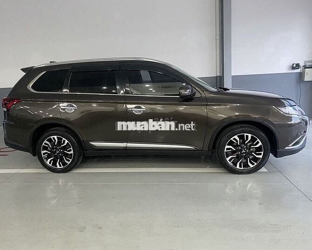 🚗 CHO THUÊ MITSUBISHI OUTLANDER 7 CHỖ – XE ĐẸP