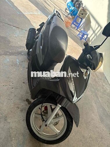 Dư xe cần bán SYM Shark Nâu Đã sử dụng