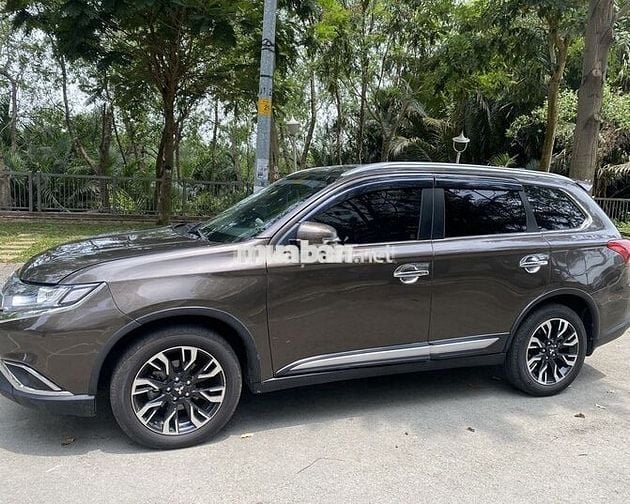 🚗 CHO THUÊ MITSUBISHI OUTLANDER 7 CHỖ – XE ĐẸP