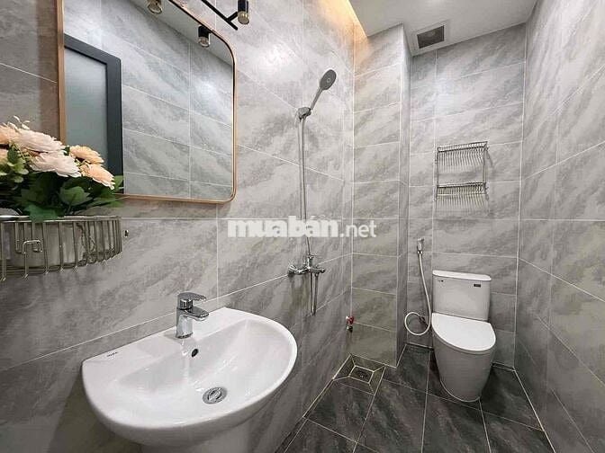 CĂN HỘ STUDIO NGAY GẦN LOTTER MART TIỆN DI CHUYỂN VỀ VĂN LANG