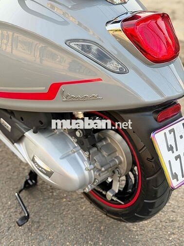 Chính chủ phố VESPA_iget 9.000km Xám xi măng
