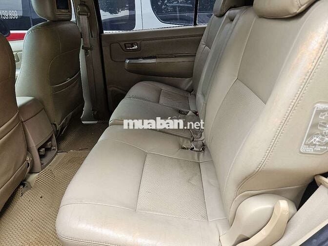 Toyota Fortuner 2.5G 2009 Số sàn Xám