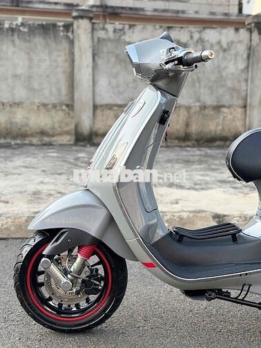 Chính chủ phố VESPA_iget 9.000km Xám xi măng